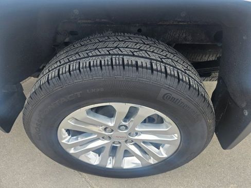 Used 2016 GMC Canyon SLT w/ Driver Alert Package image 14