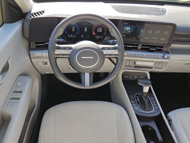 Used 2024 Hyundai Kona SEL AWD/4WD image 12
