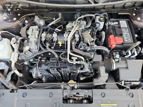 Used 2024 Nissan Altima 2.5 SV image 13