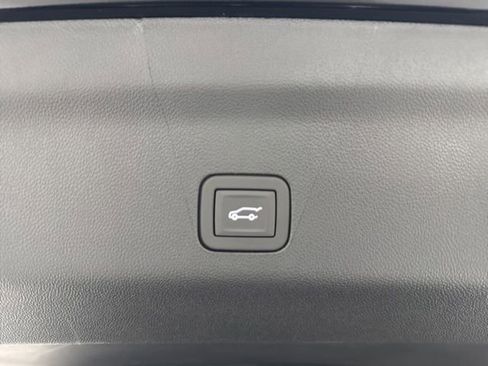 New 2026 Chevrolet Suburban Z71 w/ Z71 Off-Road Package AWD/4WD image 35