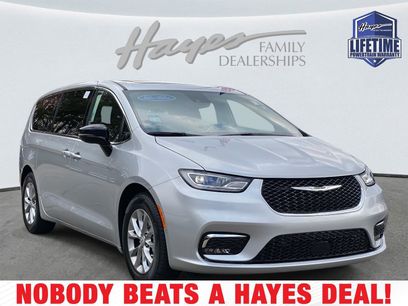 New 2026 Chrysler Pacifica Limited