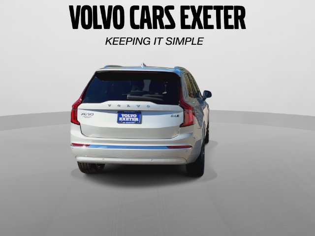 Certified 2025 Volvo XC90 B6 Ultra AWD/4WD image 10