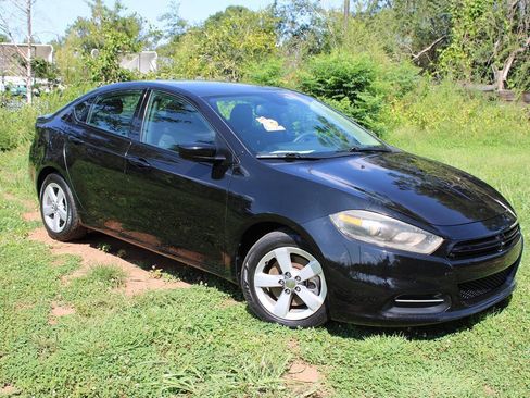 Used 2015 Dodge Dart SXT FWD image 3