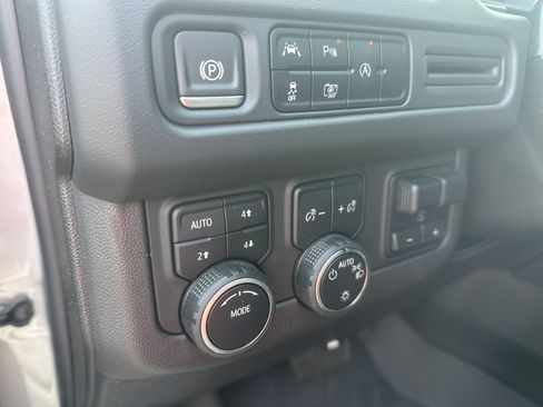 Used 2023 Chevrolet Tahoe RST w/ Luxury Package AWD/4WD image 15