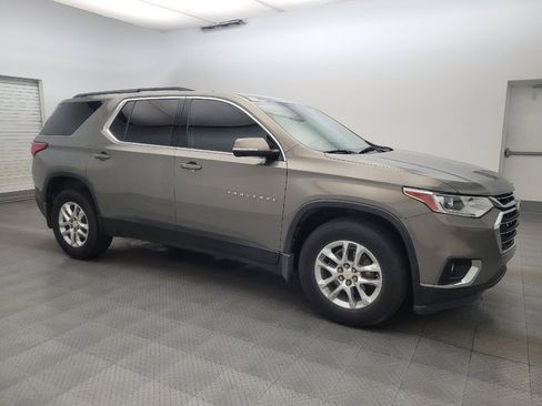 Used 2019 Chevrolet Traverse LT FWD image 11