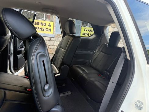 Used 2014 Nissan Pathfinder SL w/ Cargo Package AWD/4WD image 25