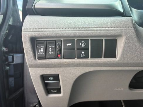 Used 2021 Honda Odyssey EX-L image 27