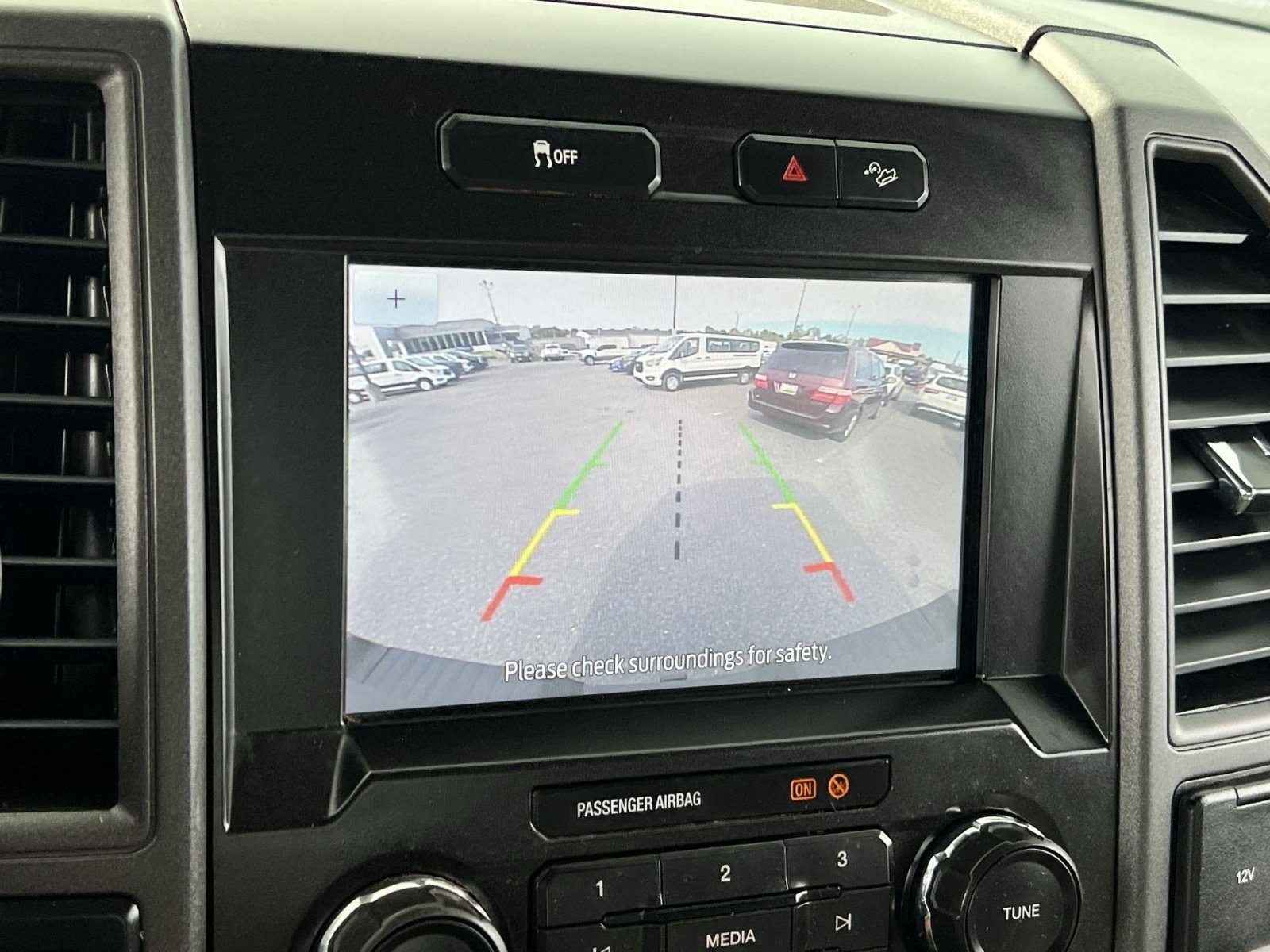 Used 2021 Ford F250 XL w/ STX Appearance Package AWD/4WD image 19