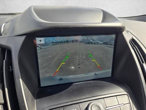 Used 2019 Ford Escape SE FWD image 14