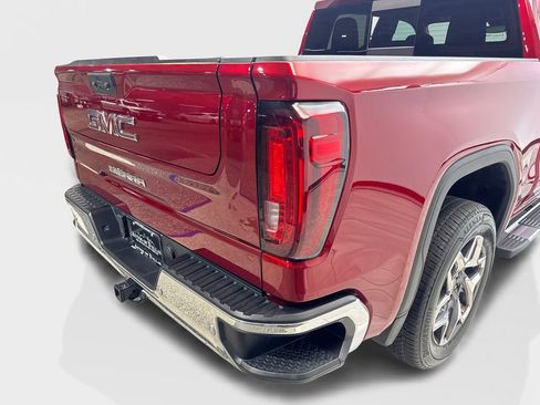 Used 2024 GMC Sierra 1500 SLT w/ SLT Premium Plus Package RWD image 18