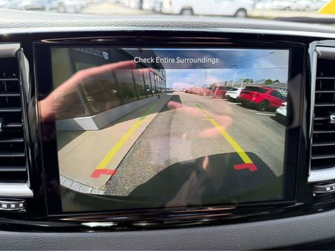 New 2026 Chrysler Voyager LX FWD image 18