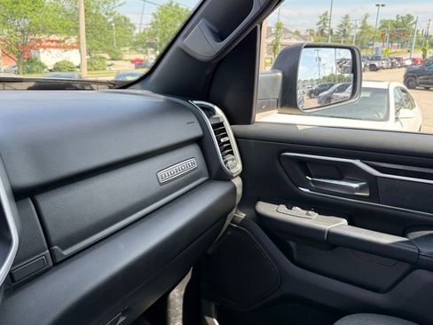 Used 2019 RAM 1500 Big Horn AWD/4WD image 23