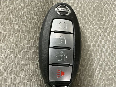 Used 2019 Nissan Rogue Sport SV w/ Technology Package AWD/4WD image 17