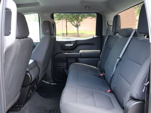 Used 2021 Chevrolet Silverado 1500 Custom Trail Boss w/ LPO, Dark Essentials Package AWD/4WD image 18