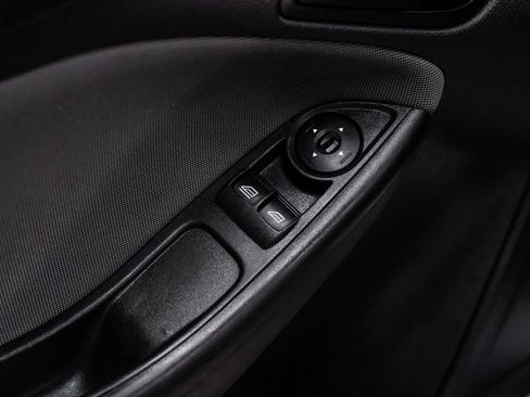 Used 2014 Ford Focus S FWD image 34