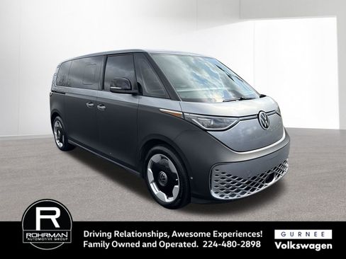 Used 2025 Volkswagen ID. Buzz Pro S RWD image 2