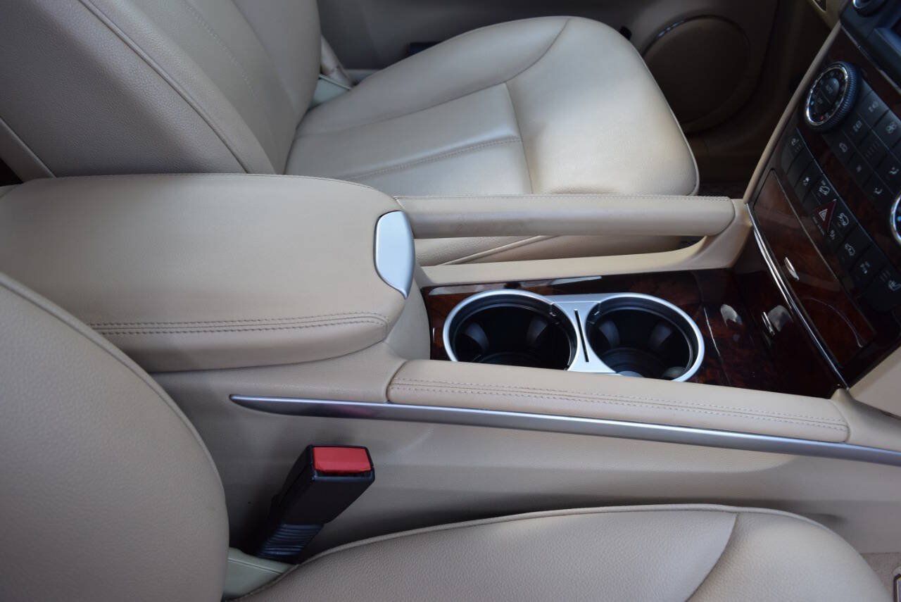 Used 2012 Mercedes-Benz GL 320 BlueTEC 4MATIC image 35