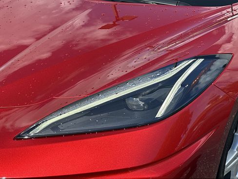 Used 2022 Chevrolet Corvette Stingray Premium Cpe w/ Z51 Performance Package RWD image 11