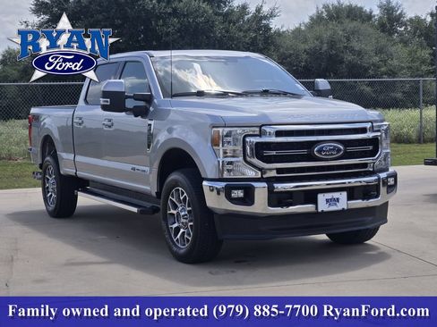 Certified 2022 Ford F250 Lariat w/ Lariat Ultimate Package AWD/4WD image 2