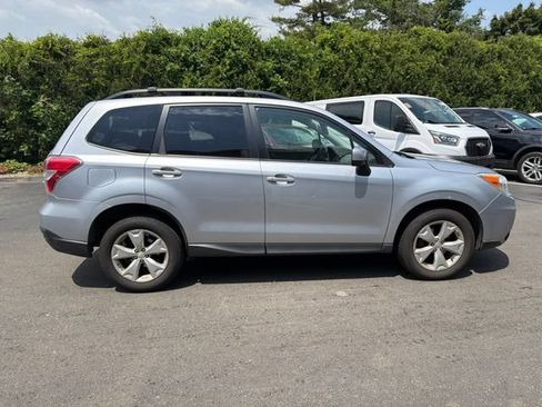 Used 2014 Subaru Forester 2.5i Premium w/ All-Weather Package AWD/4WD image 8