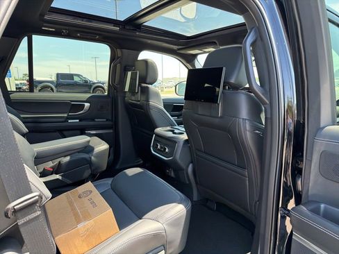 New 2026 Ford Expedition Platinum AWD/4WD image 19