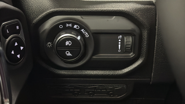 New 2026 Jeep Gladiator Sport AWD/4WD image 28