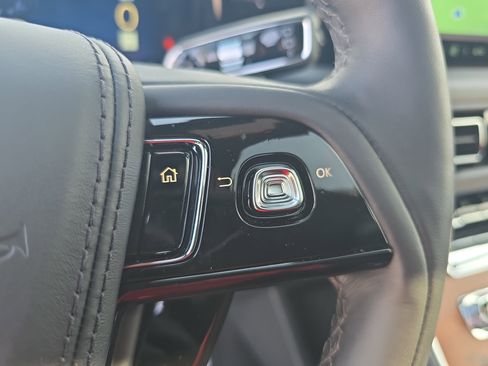 New 2026 Lincoln Aviator Black Label w/ Dynamic Handling Package image 18