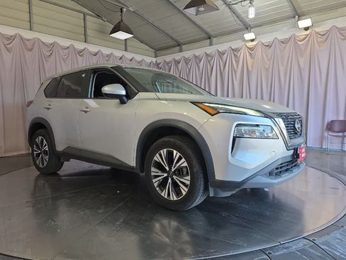 Used 2023 Nissan Rogue SV AWD/4WD image 10