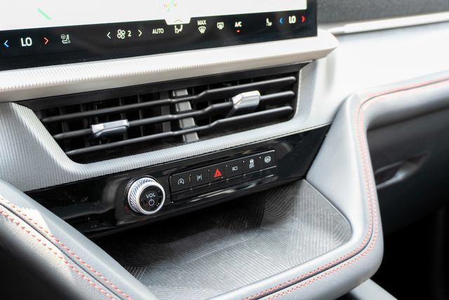 Used 2026 Ford Explorer ST-Line AWD/4WD image 25