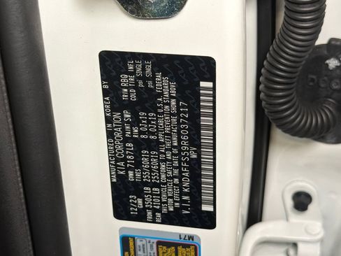 Certified 2024 Kia EV9 Wind AWD/4WD image 40