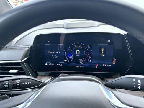 Certified 2025 Chevrolet Suburban Z71 image 14