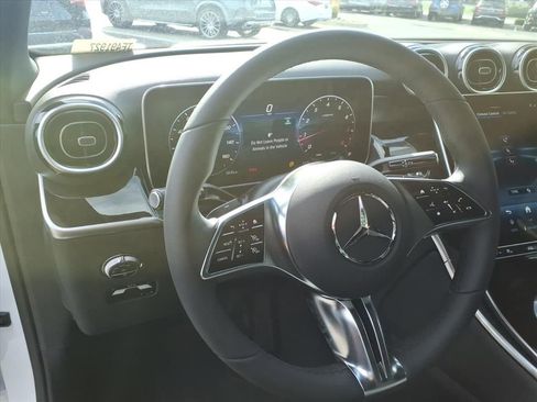 Used 2026 Mercedes-Benz GLC 300 4MATIC image 16