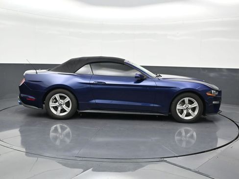Used 2020 Ford Mustang Convertible image 7