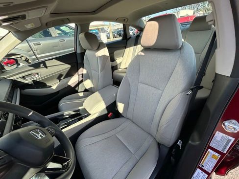 Used 2024 Honda Accord EX image 30