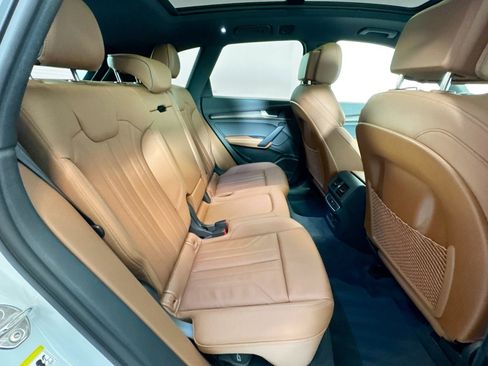 Used 2025 Audi Q5 e Premium Plus image 26