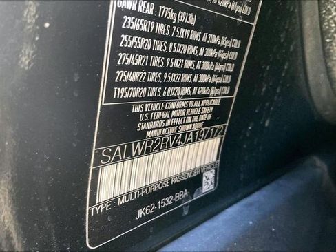 Used 2018 Land Rover Range Rover Sport HSE image 11