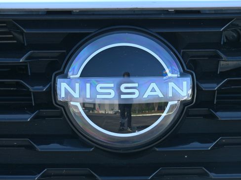 Used 2025 Nissan Altima 2.5 SR w/ SR Premium Package image 38