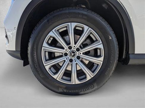 Used 2026 Mercedes-Benz GLC 300 4MATIC image 24