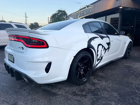 Used 2022 Dodge Charger SRT Hellcat RWD image 5