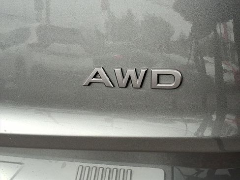 Certified 2025 Nissan Rogue SV image 16