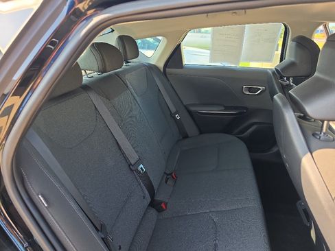 Used 2025 Kia K4 FWD image 12