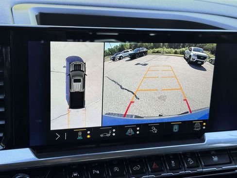 Used 2023 Chevrolet Silverado 1500 LT Trail Boss w/ LT Trail Boss Premium Package image 5