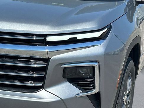 New 2026 Chevrolet Traverse LT w/ Driver Confidence Package FWD image 9