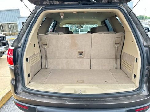 Used 2007 Saturn Outlook XE w/ Preferred Pkg FWD image 9