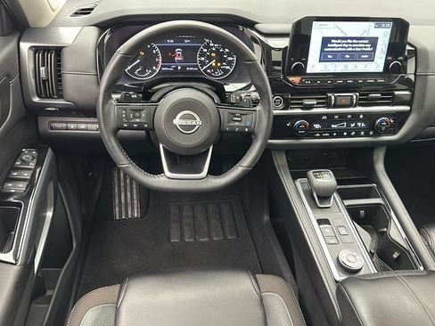 Used 2024 Nissan Pathfinder SL w/ SL Premium Package AWD/4WD image 14