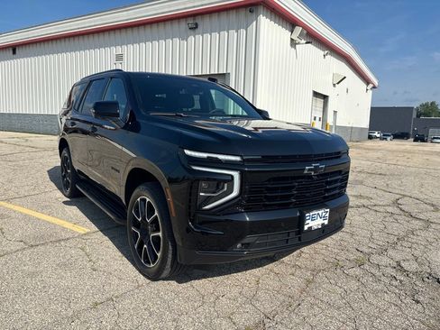 Used 2025 Chevrolet Tahoe RST w/ Comfort Package AWD/4WD image 1
