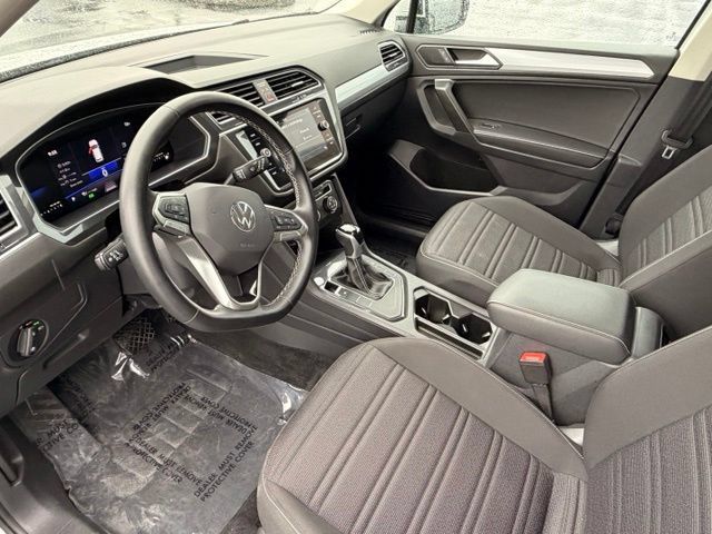 Certified 2024 Volkswagen Tiguan S FWD image 11