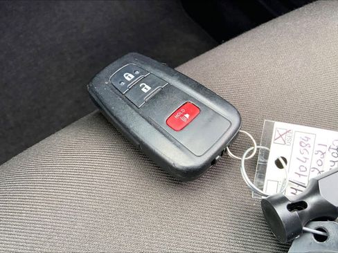 Used 2021 Toyota C-HR XLE image 12