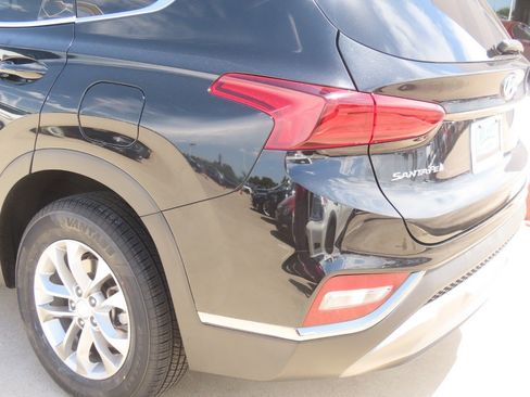 Used 2019 Hyundai Santa Fe SEL FWD image 15