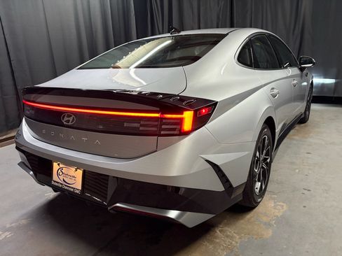 Used 2025 Hyundai Sonata SEL FWD image 5